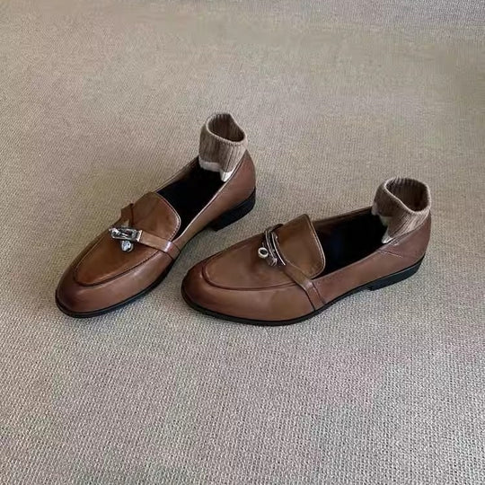 Damen Mokassins mit elegantem Riemen und luxuriösem Leder EB
