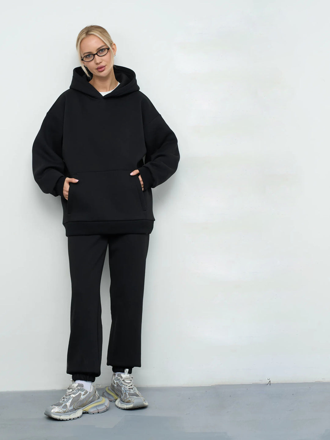 Damen großzügiger Kapuzenpullover Oversize mit Kängurutasche und weichem French-Terry EB