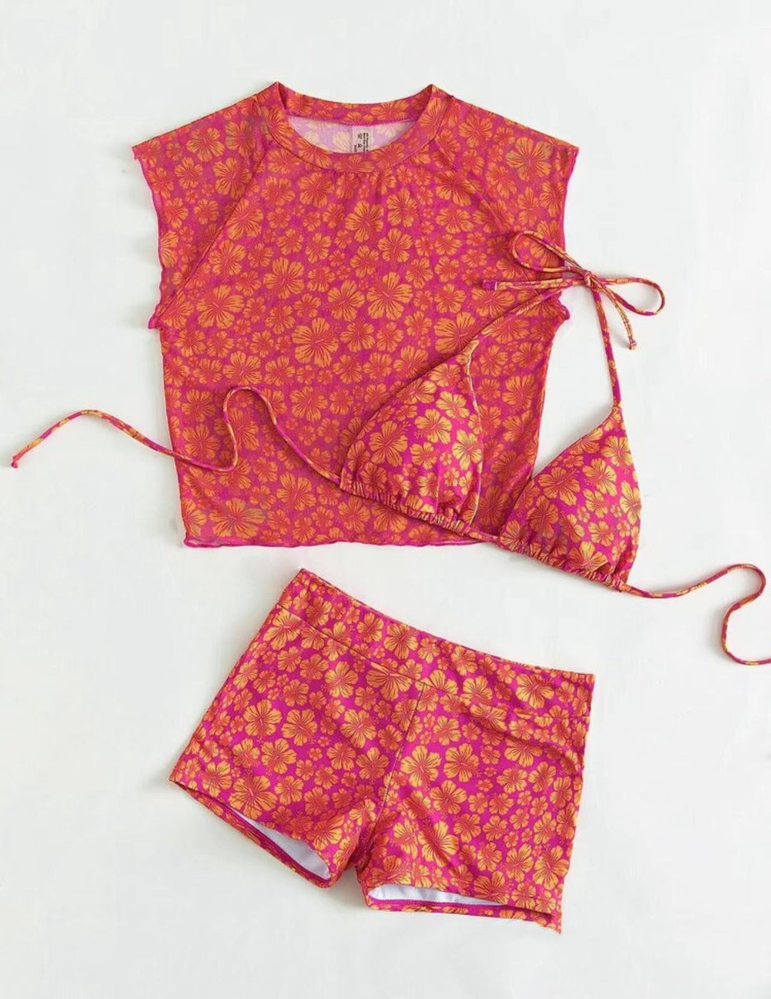 Damen Bikiniset mit elegantem Oberteil und modischen Shorts EB
