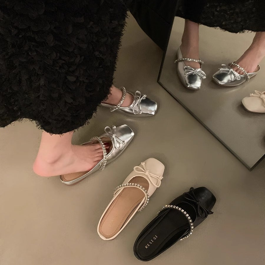Damen elegante Ballerina-Slipper mit funkelndem Schleifenakzent und klassischer Form EB