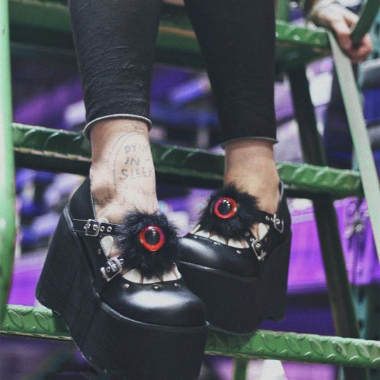 Damen Plattformschuhe mit auffälligem Design und Kunstfell-Applikation EB
