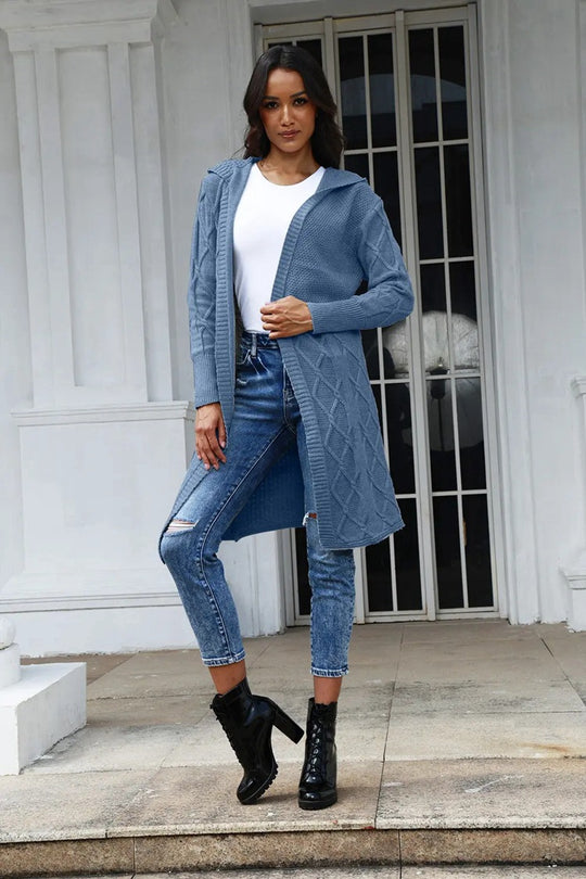 Damen Strickjacke mit Kapuze und eleganten Zopfmuster EB