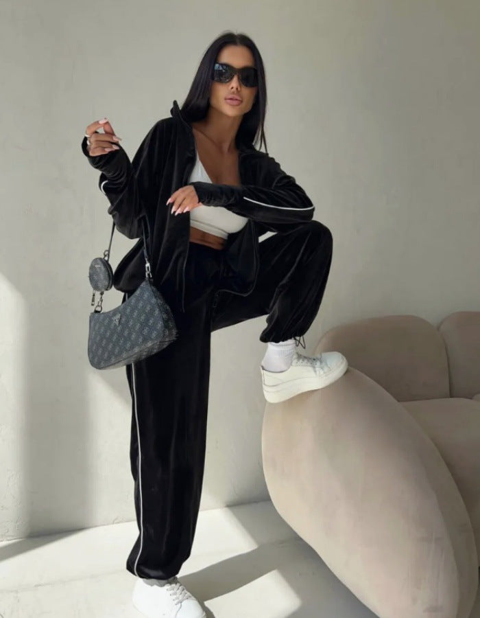 Damen elegantes Velours-Loungewear-Set im sportlichen Design mit kontrastierenden Streifen EB