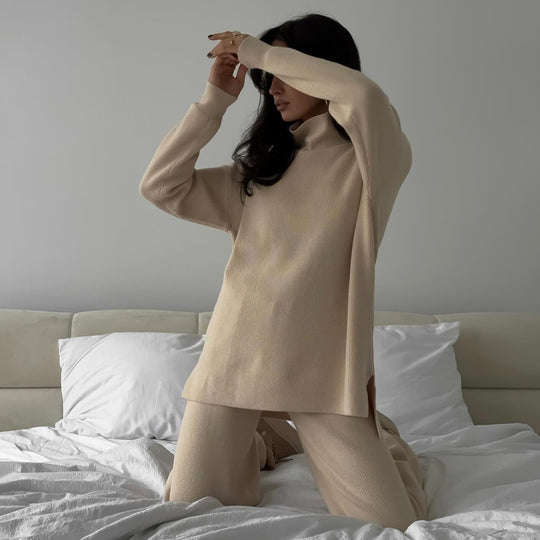 Damen Feiner Rippstrick-Loungewear-Set mit Stehkragen, Seitenschlitzen und hoher Taille Eichborn Berlin