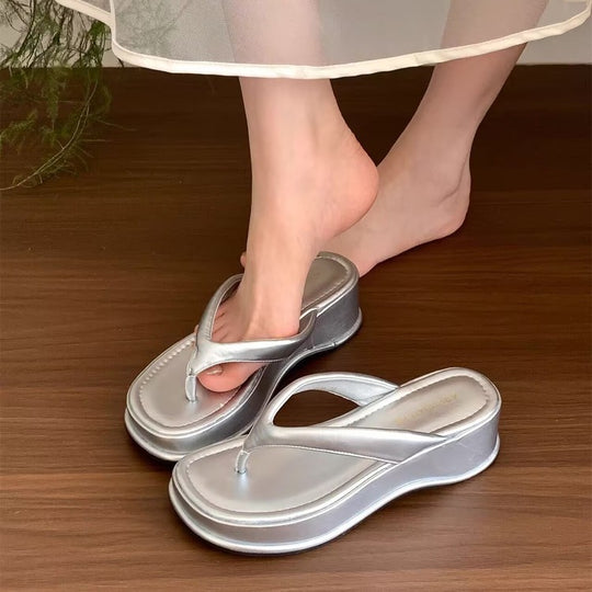 Damen trendige Wedge-Zehentrenner mit elegantem Obermaterial EB