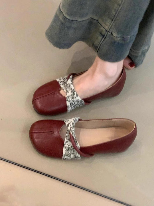 Damen modische Ballerinas mit dekorativem Riemchen und hochwertigem Innenfutter EB