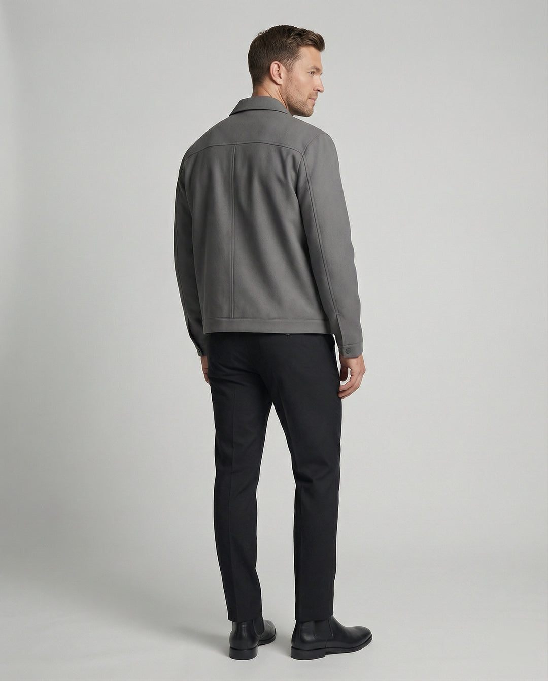 Herren kurze minimalistische Reißverschlussjacke mit Hemdkragen und kastiger Silhouette EB