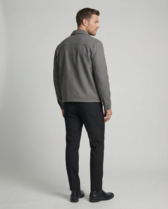 Herren kurze minimalistische Reißverschlussjacke mit Hemdkragen und kastiger Silhouette EB