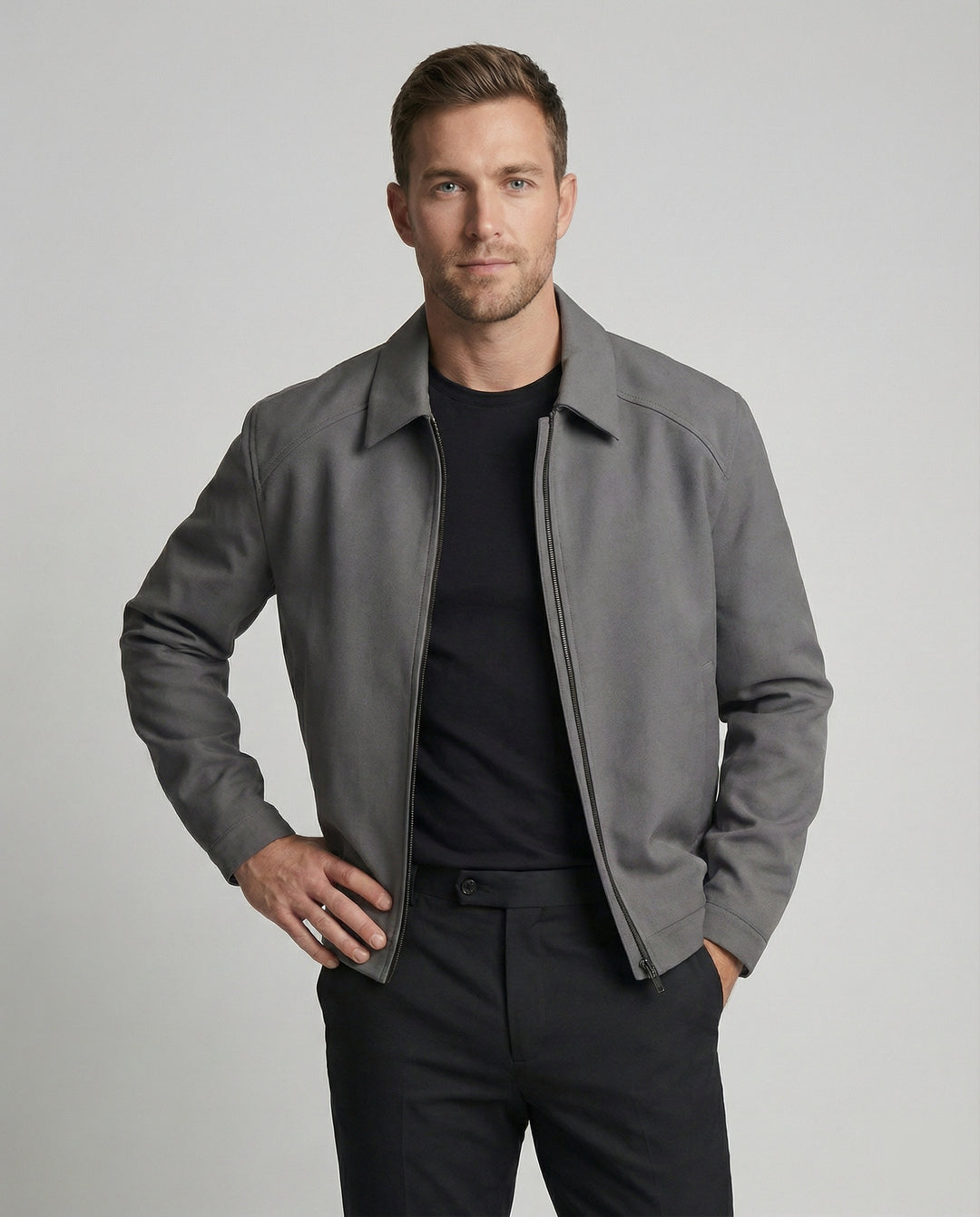 Herren kurze minimalistische Reißverschlussjacke mit Hemdkragen und kastiger Silhouette EB