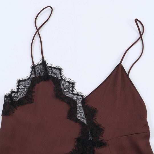 Damen Spitzen-Hängerchenkleid mit asymmetrischem Saum und zarten Trägern EB