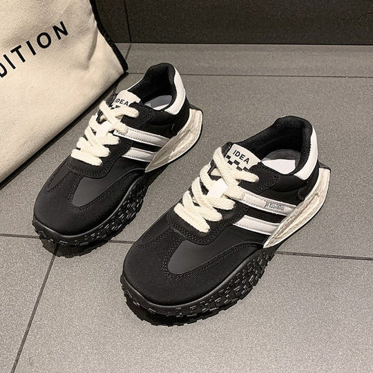 Damen Sportliche und komfortable Sneakers EB