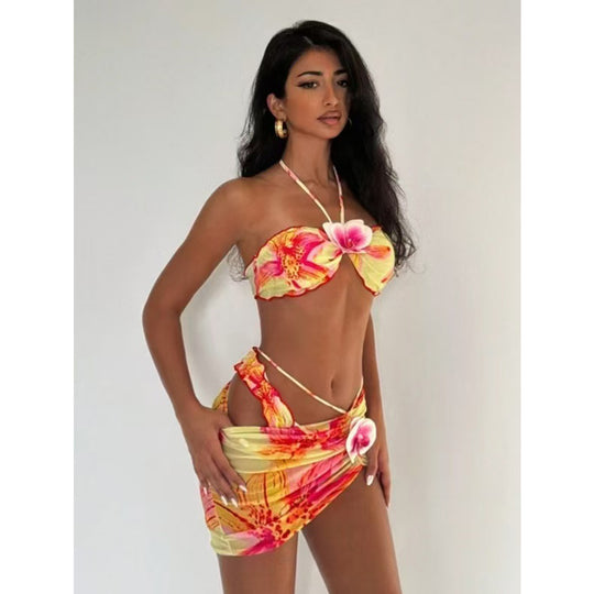 Damen Bandeau-Bikini mit floralem Design und Wickelrock EB