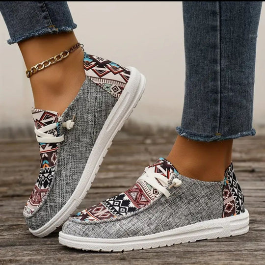 Damen nan leichte Espadrille-Sneaker mit Ethno-Print, Bastbesatz und rutschfester Gummisohle EB