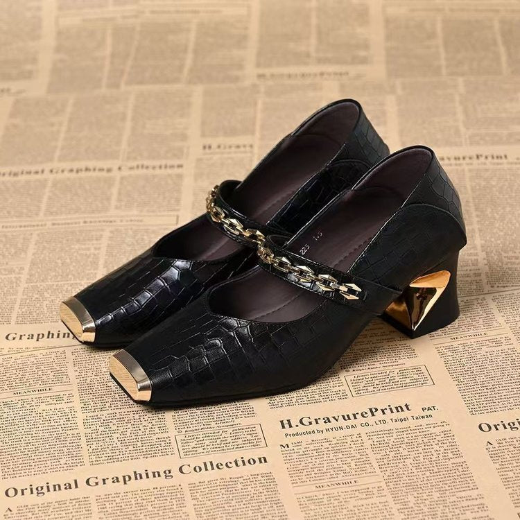Damen elegante Blockabsatz Schuhe mit Kettenapplikation EB
