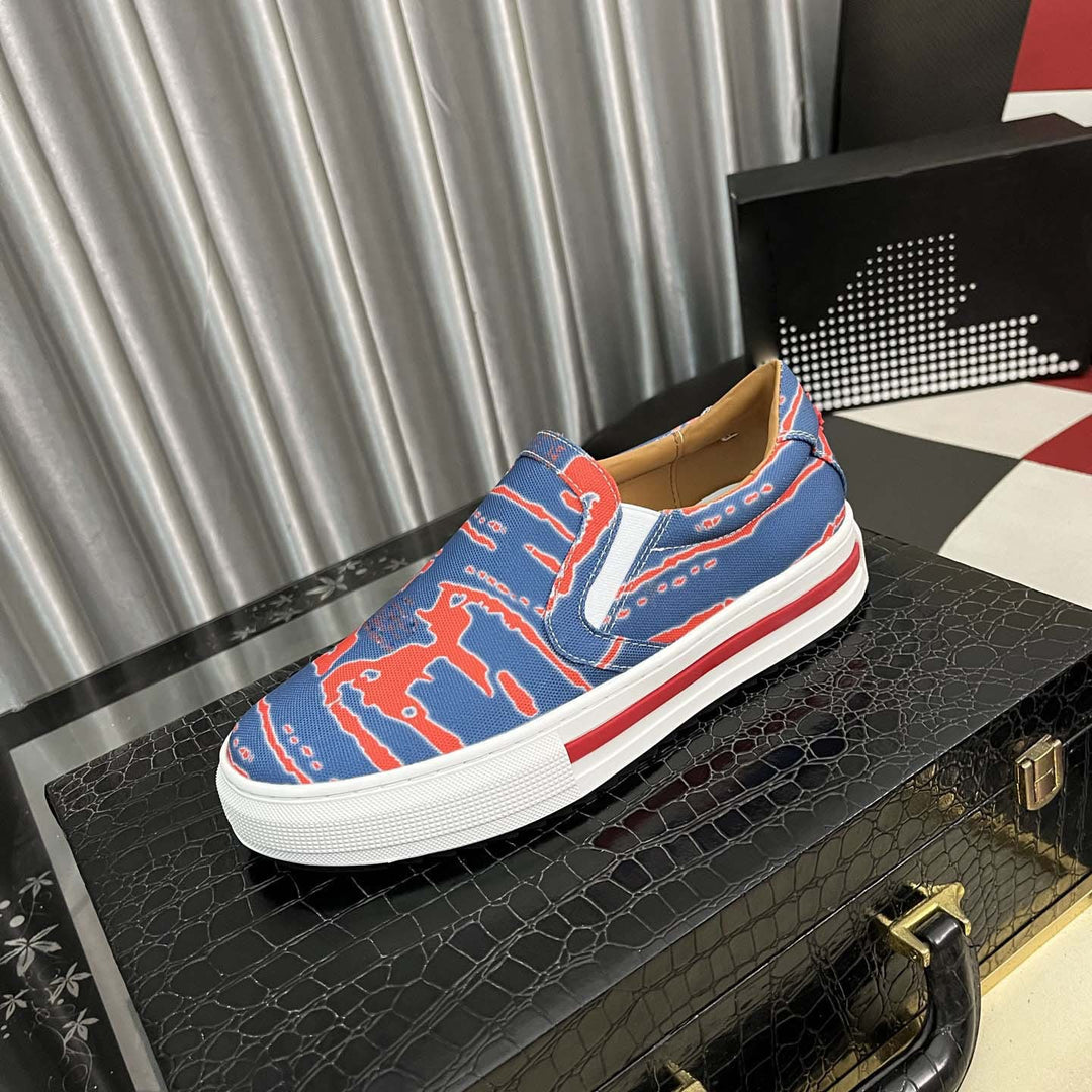 Damen Slip-On Sneakers mit innovativem Druckdesign EB