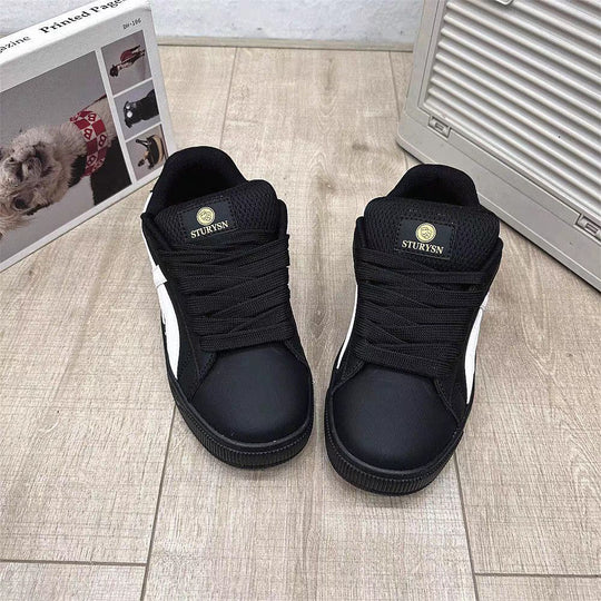 Damen Sportliche Sneaker mit bequemen Schnürsystem und atmungsaktiver Oberfläche EB