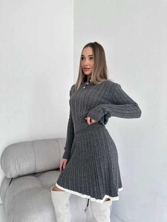Damen gestricktes Polo-Lounge-Set mit Zopfmuster, tailliertem Cropped-Pullover und A-Linien-Rock EB