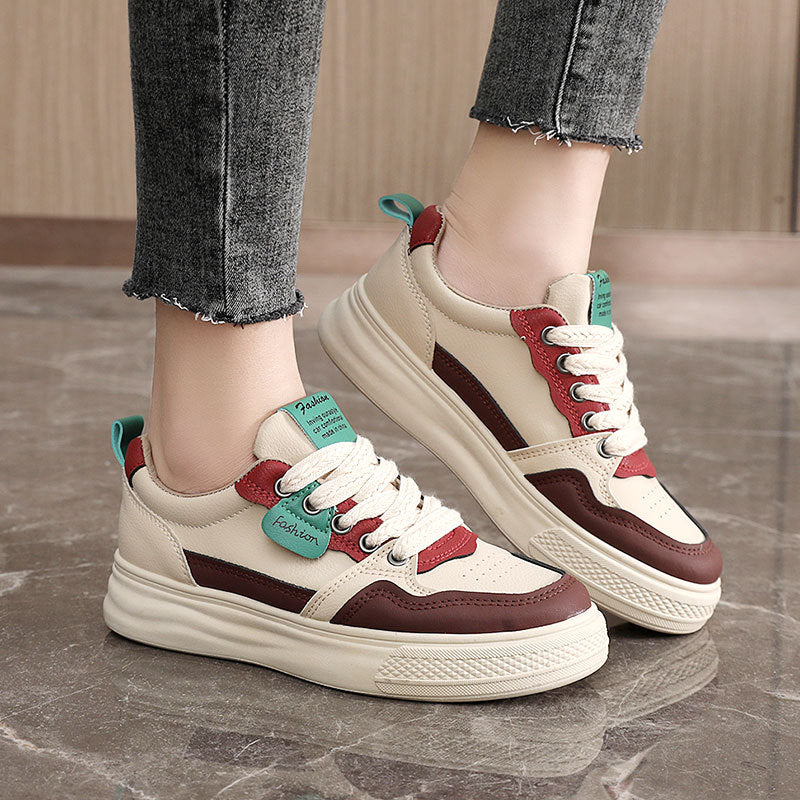 Damen Sportliche Sneaker mit dämpfender Sohle und auffälligem Design EB