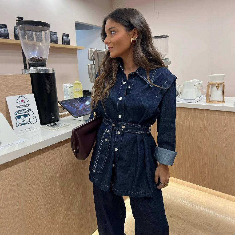 Damen Denim-Oberhemd mit taillierten Knöpfen und modischem Schnitt EB