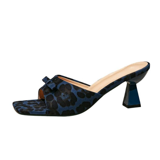 Damen modische Mules mit Leo-Print und elegantem Blockabsatz EB