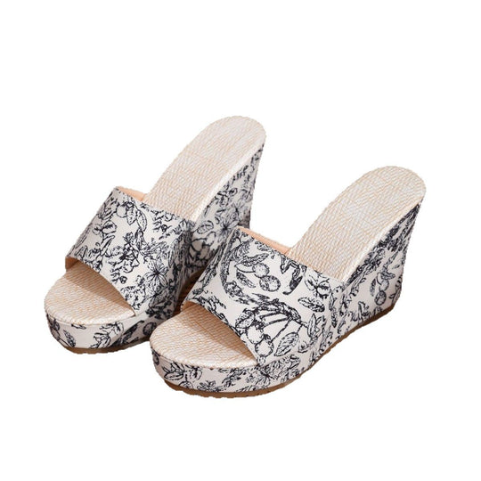 Damen Wedge-Pantoletten mit kunstvollem floralem Muster und komfortablem Fußbett EB