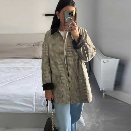 Damen Karierte Utility-Jacke mit modernem Schnitt und praktischen Taschen EB