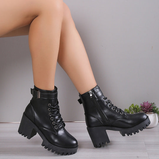 Damen Chunky Stiefel mit robustem Profil und Schnallenakzent EB