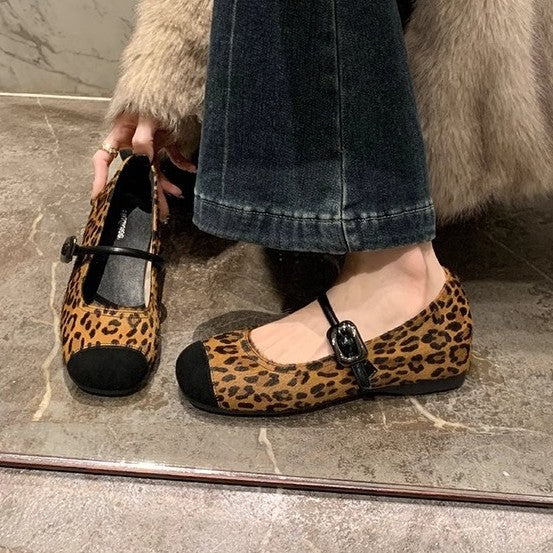 Damen Ballerina mit elegantem Leopardenmuster und modischem Schnallenverschluss EB