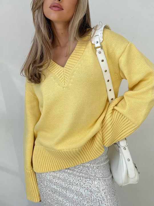 Damen nan oversized Feinstrickpullover mit tiefem V-Ausschnitt, gerippten Bündchen und lockerer Silhouette EB