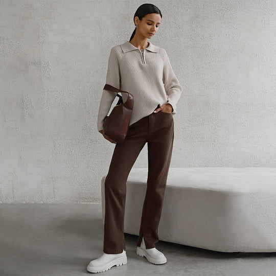 Damen Gemütlicher Feinstrickpullover mit Kängurutasche und Kragen EB