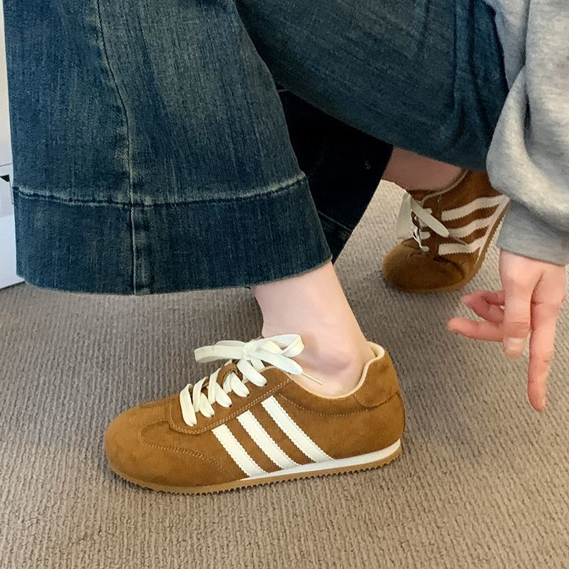 Damen Sportliche Sneakers mit rutschfester Sohle und weichem Obermaterial EB