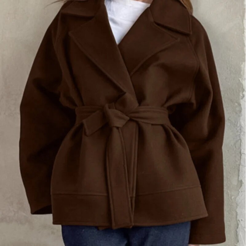 Damen Modische Wickeljacke aus hochwertigem Material mit taillierbarem Gürtel EB