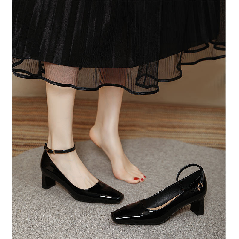 Damen elegante Lackleder Pumps mit komfortablem Blockabsatz EB