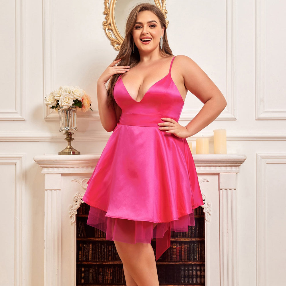 Damen Abendkleid mit tiefem V-Ausschnitt und schwingendem Tüllrock EB