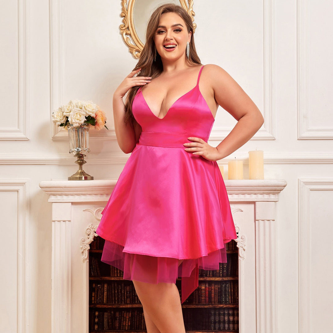 Damen Abendkleid mit tiefem V-Ausschnitt und schwingendem Tüllrock EB