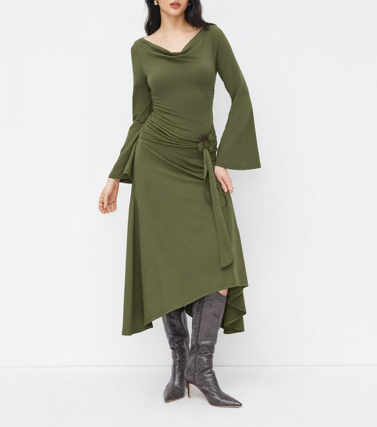 Damen Asymmetrisches Midikleid mit Wasserfallkragen, Glockenärmeln und seitlichem Ringdetail EB