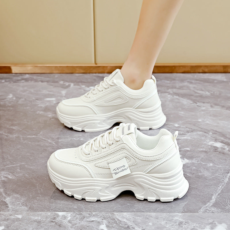 Damen chunky Sneakers mit robustem Profil und ergonomischer Dämpfung EB