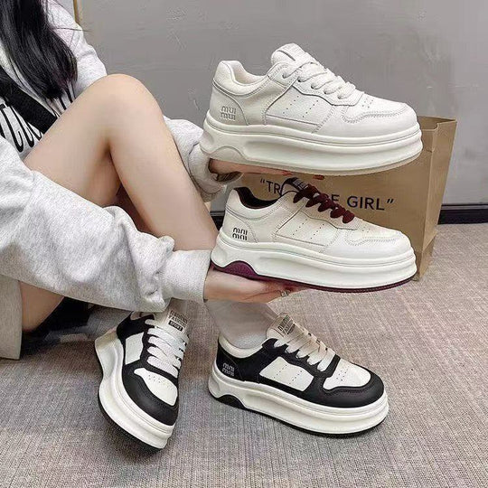 Damen Modische Sneakers mit sportlich-elegantem Design und dämpfender Sohle EB