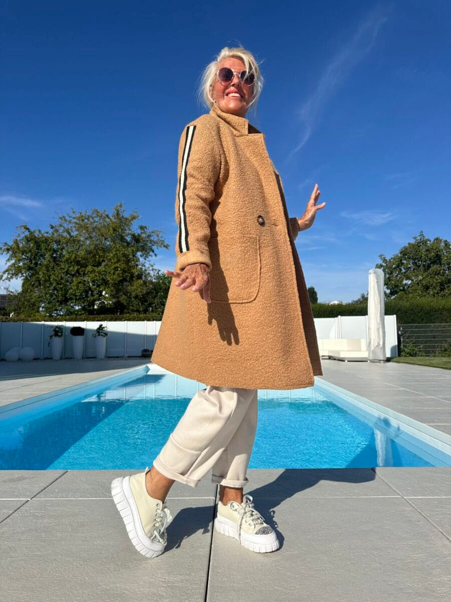 Damen Sportliche Longjacke mit praktischen Taschen und Streifenmotiv EB