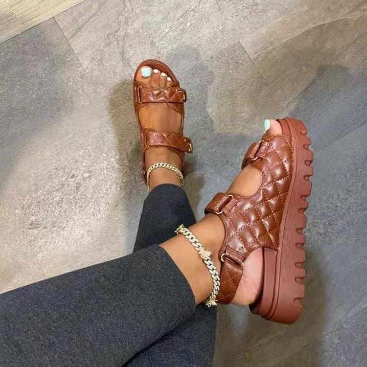Damen Trendige Sandalen im modernen Design EB