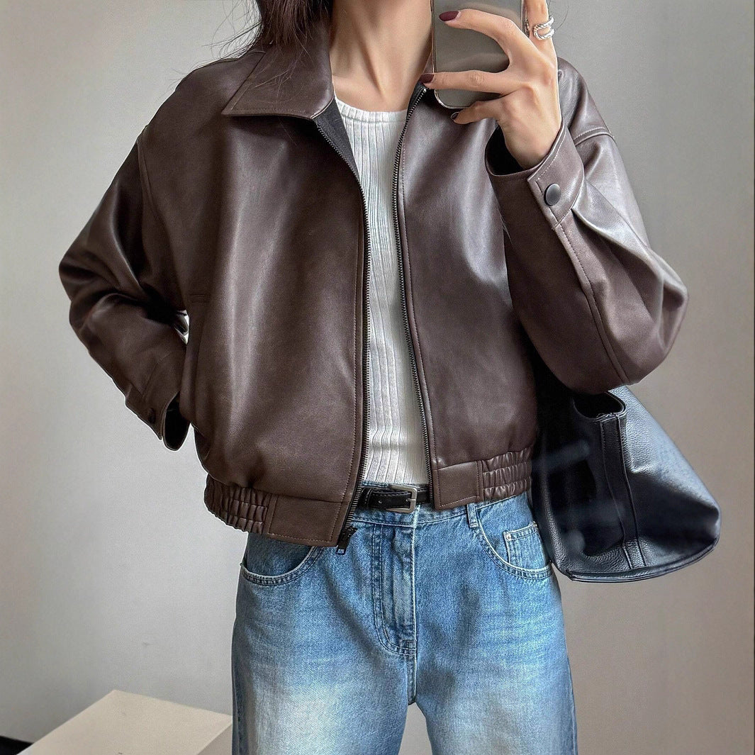 Damen Kunstlederjacke im sportlich-eleganten Schnitt mit elastischem Bund EB