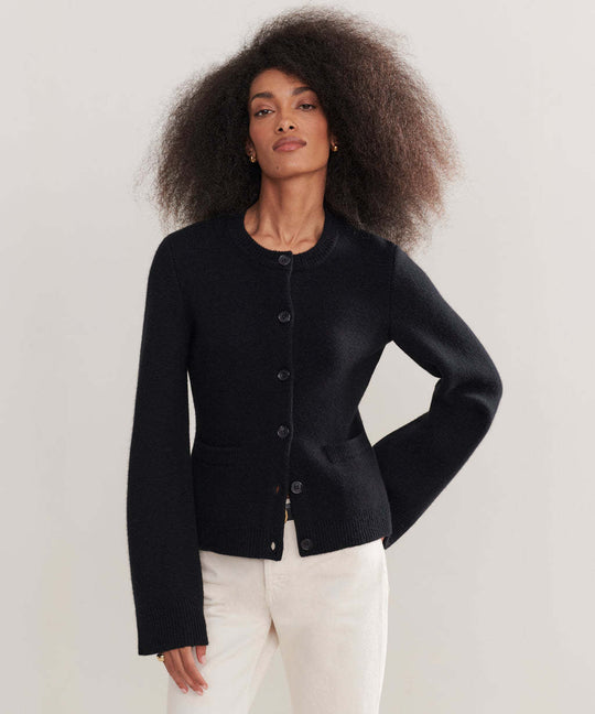 Damen elegante Strickjacke mit Knopfdetails und praktischen Taschen EB