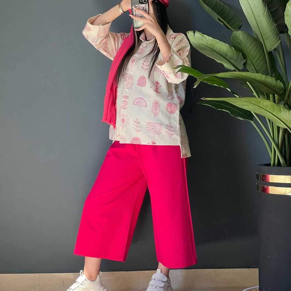 Damen Lässige Tunika-Bluse mit modernem Print und weiten Hosen EB