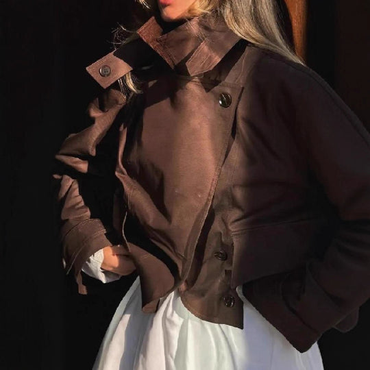 Damen Kurze Jacke mit lässigem Schnitt und großen Taschen EB
