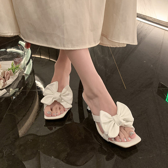 Damen Elegante Mules mit dekorativen Schleifen und Perlenverzierung EB