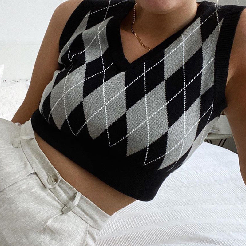 Damen cropped Stricktop mit modernem Rautenmuster EB