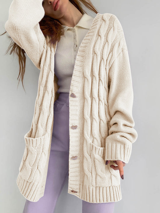 Damen Grobstrick-Cardigan mit herzförmigen Knöpfen und seitlichen Taschen EB