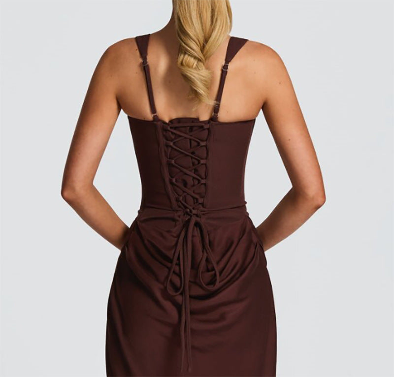 Damen Elegantes Maxikleid mit figurformendem Schnitt und zarten Drapierungen EB