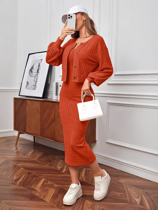 Damen Strick-Outfit mit Knopfleiste und Bündchen EB