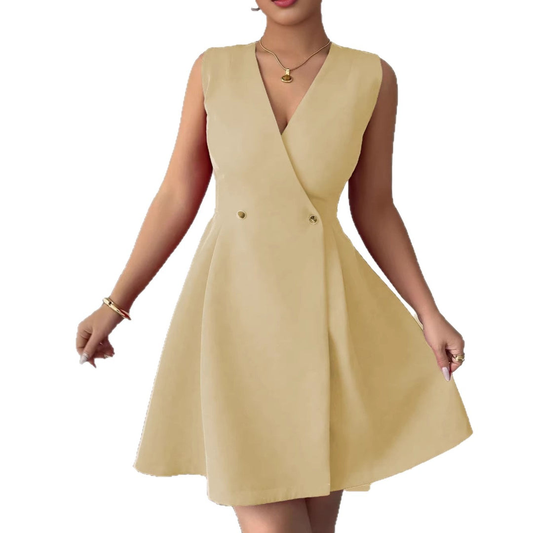 Damen Wickelkleid mit eleganter Silhouette und Knopfdetails EB
